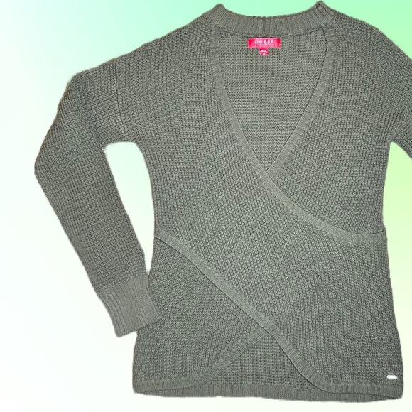 Guess • Medium • Green Long Sleeve Choker Knit Top - Picture 6 of 10